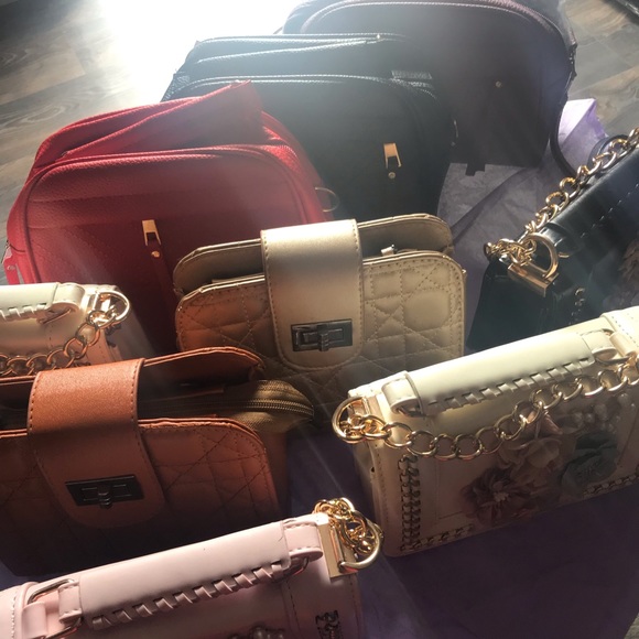 Hand bag bundle - Picture 2 of 5